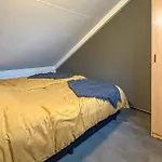 Three Bedroom In * Hoeven